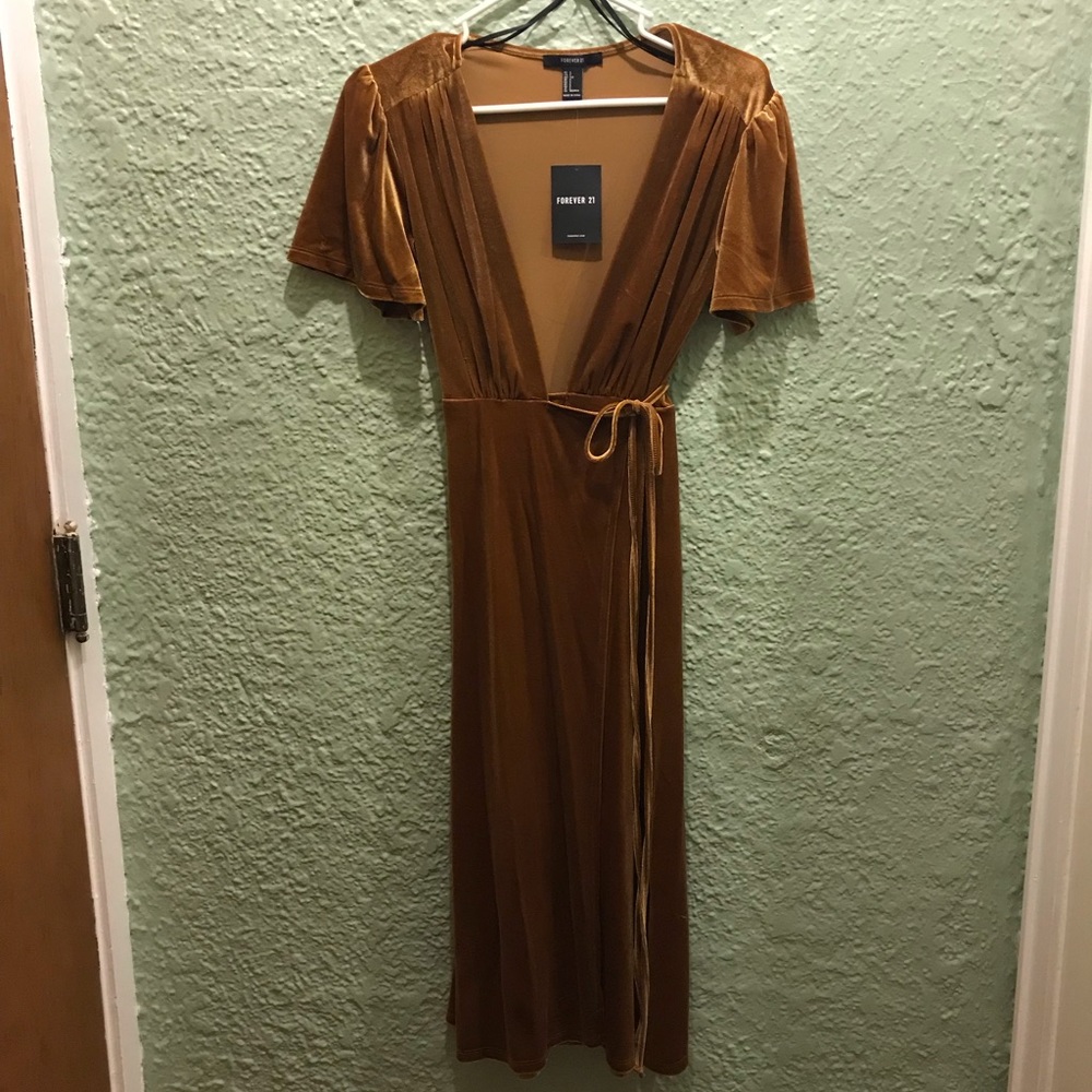Gold wrap dress, never worn size small